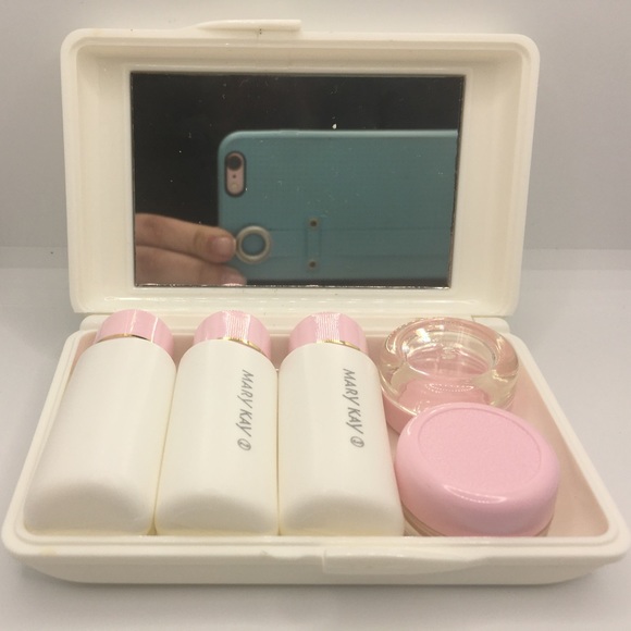 Mary Kay Travel Set - Picture 2 of 8